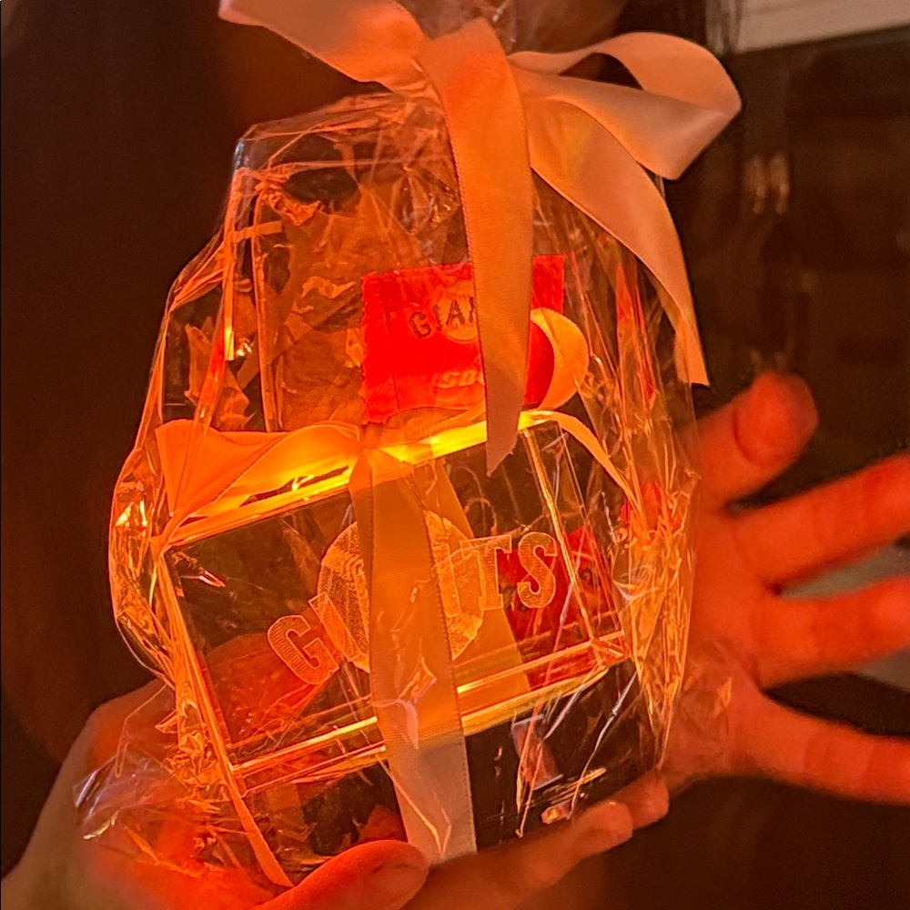 Giants crystal with a Light Up stand and SF Giants wrist bands in a Gift Bag
